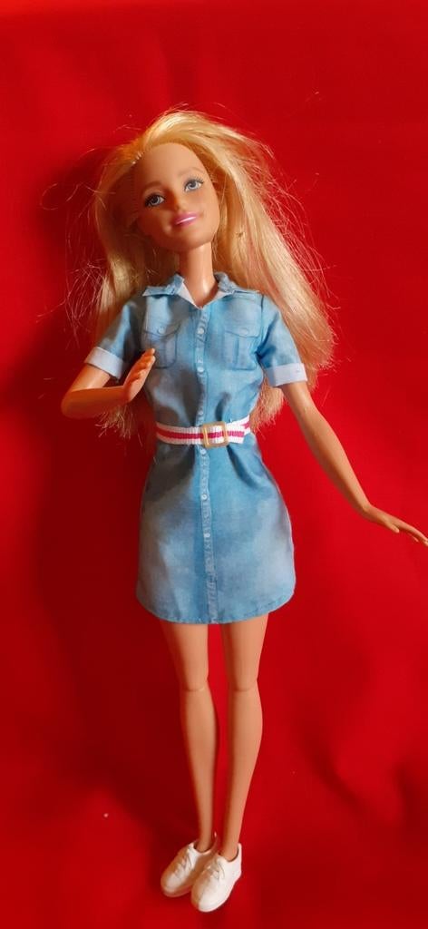 Poupée barbie avec vêtements et chaussures (4), Enlèvement ou Envoi, Utilisé, Barbie