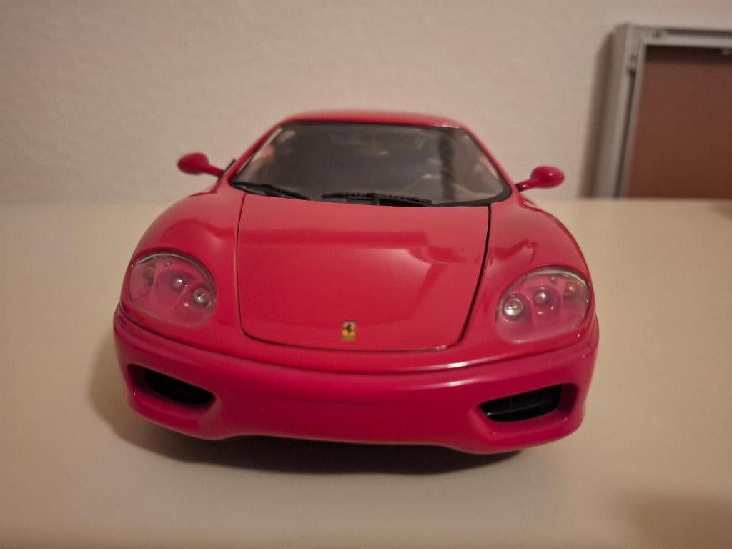 Ferrari Modena 1/18 - mint condition!, Hobby en Vrije tijd, Modelauto's | 1:18, Zo goed als nieuw, Auto, Burago, Ophalen