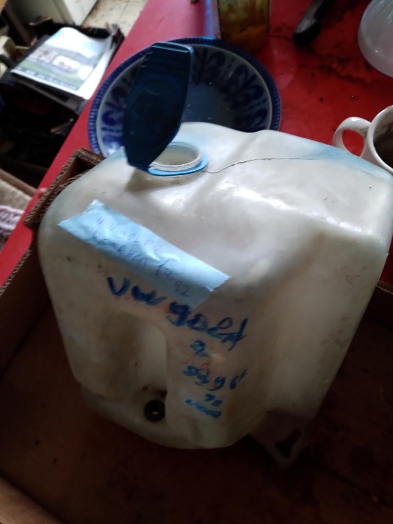 Ruiten sproeier tank vooraan vw golf 2, Ophalen of Verzenden