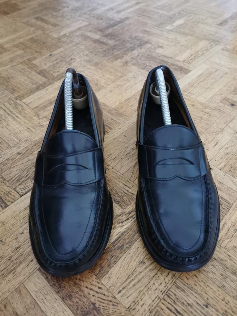 Mocassins sebago, Gedragen, Zwart