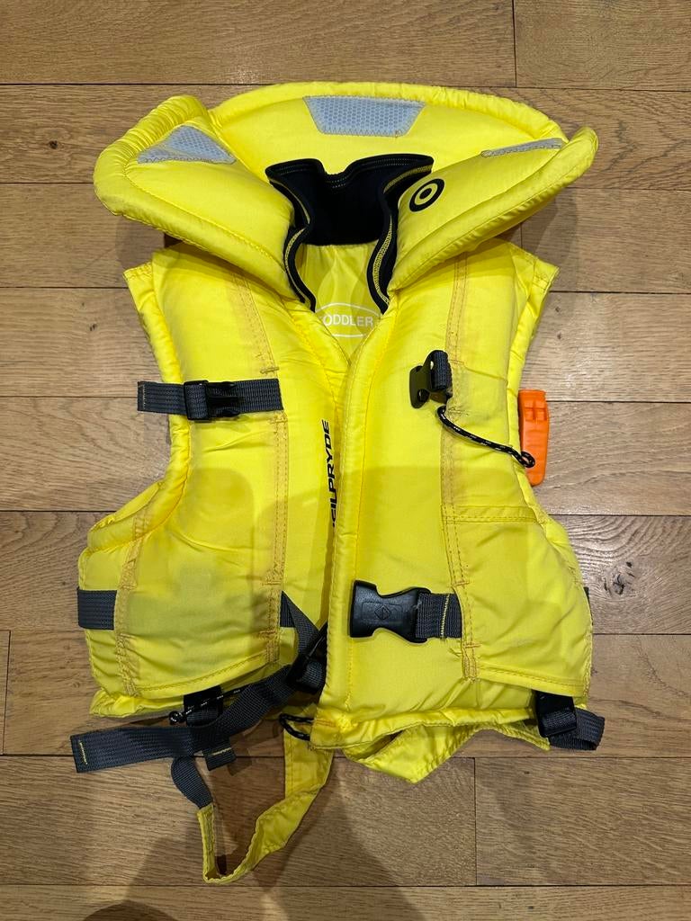 Gilet de sauvetage neil pryde enfant 15-25kg, Sports nautiques & Bateaux, Enlèvement, Comme neuf