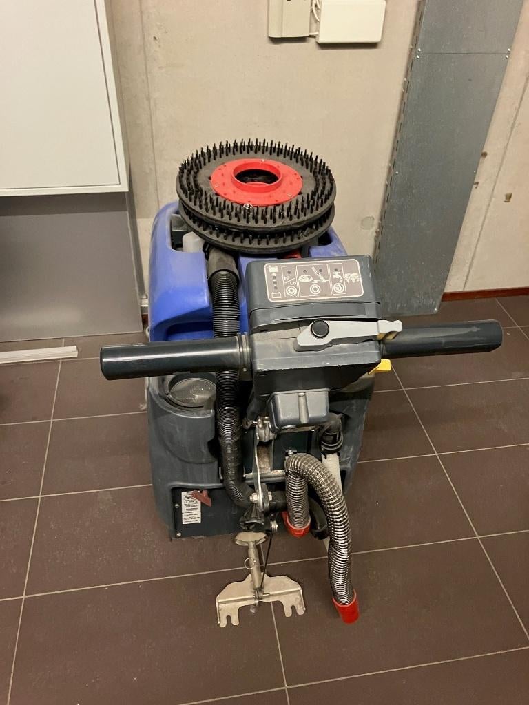 schrobschuurmachine Numatic - poetsmachine, Ophalen, Overige typen