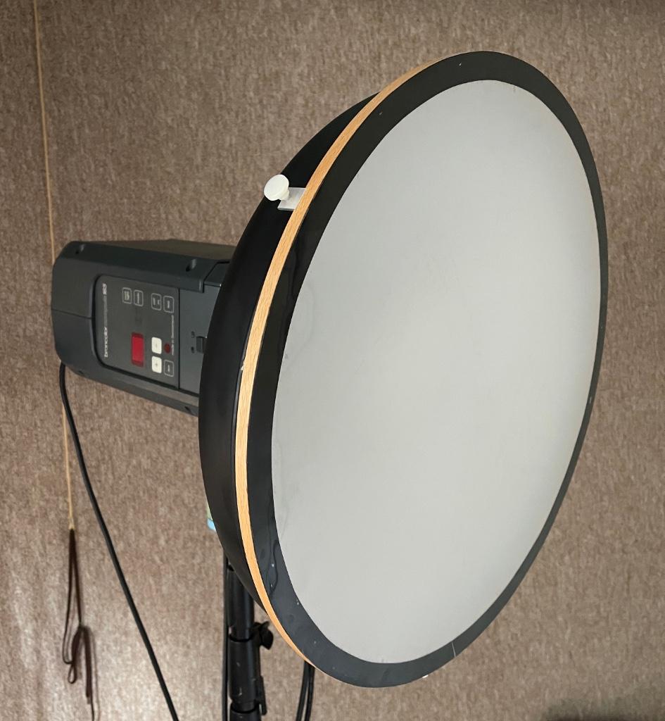 BRONCOLOR Compulsion 165+Beauty Disc+Diffuseur+Support, TV, Hi-fi & Vidéo, Photo | Studio photo & Accessoires, Comme neuf, Lampe ou Kit de flash