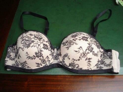 Hunkemöller beha, dames/meisjes. mt 75B, Hunkemöller, Ophalen of Verzenden, Beige, BH