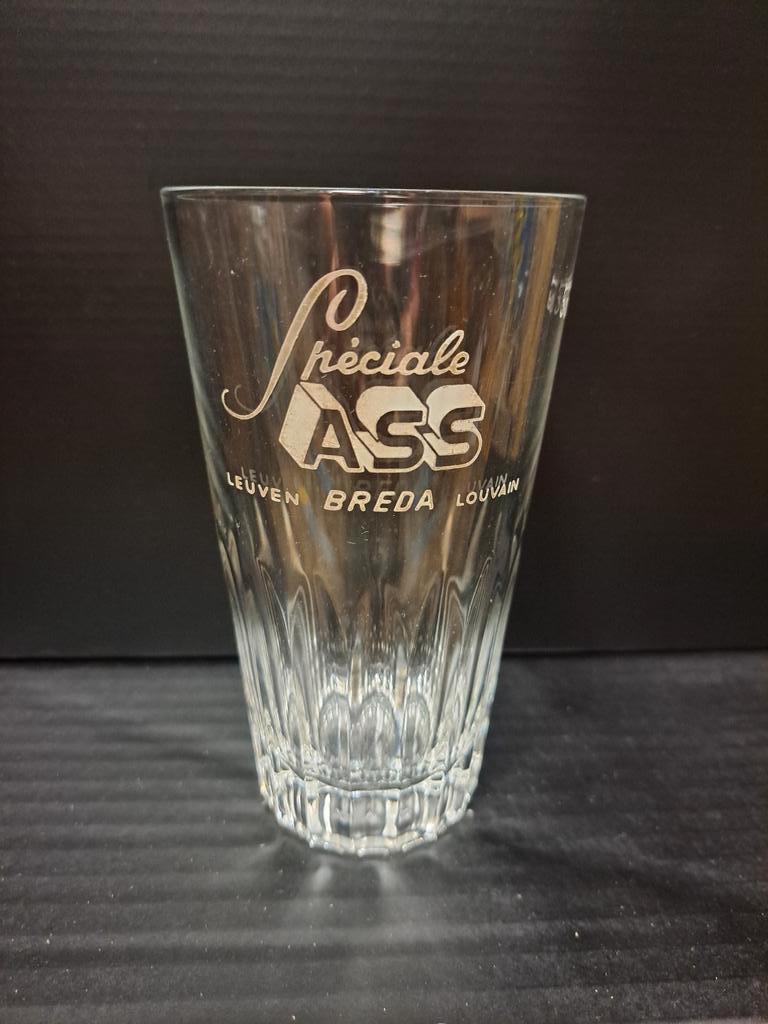 Spéciale  ASS. Louvain, Ophalen of Verzenden, Zo goed als nieuw