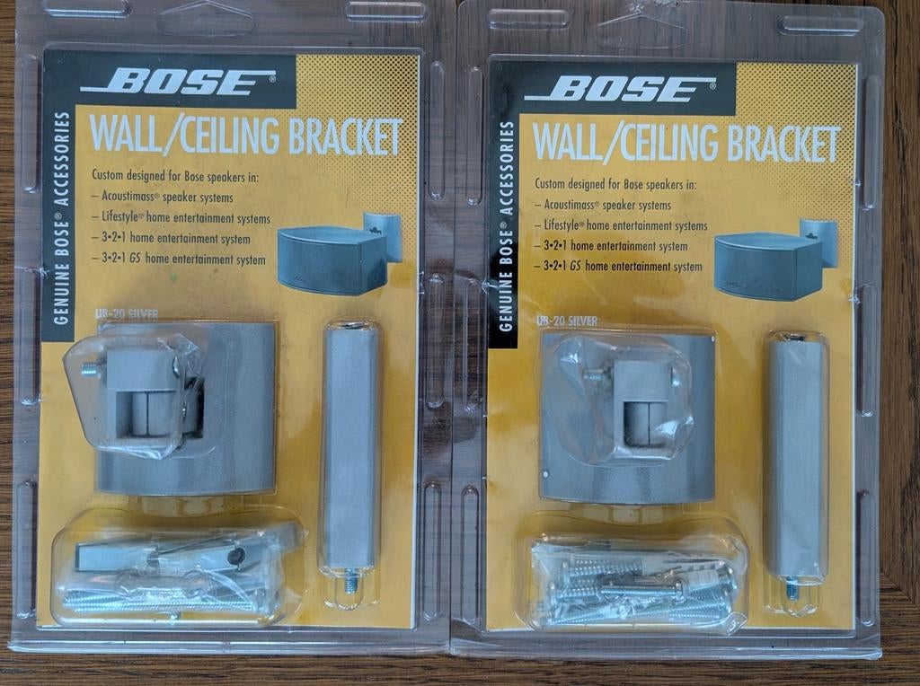Lot de 2 supports de suspension argentés Bose (neufs), Enlèvement ou Envoi, Neuf, Autres types, Bose