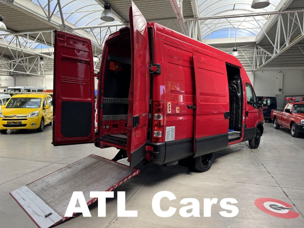 Iveco Daily MAXI 3.0DIESEL | LAADKLEP | EURO5 | CRUISE CONTR, Auto's, Voorwielaandrijving, Stof, 4 cilinders, Iveco