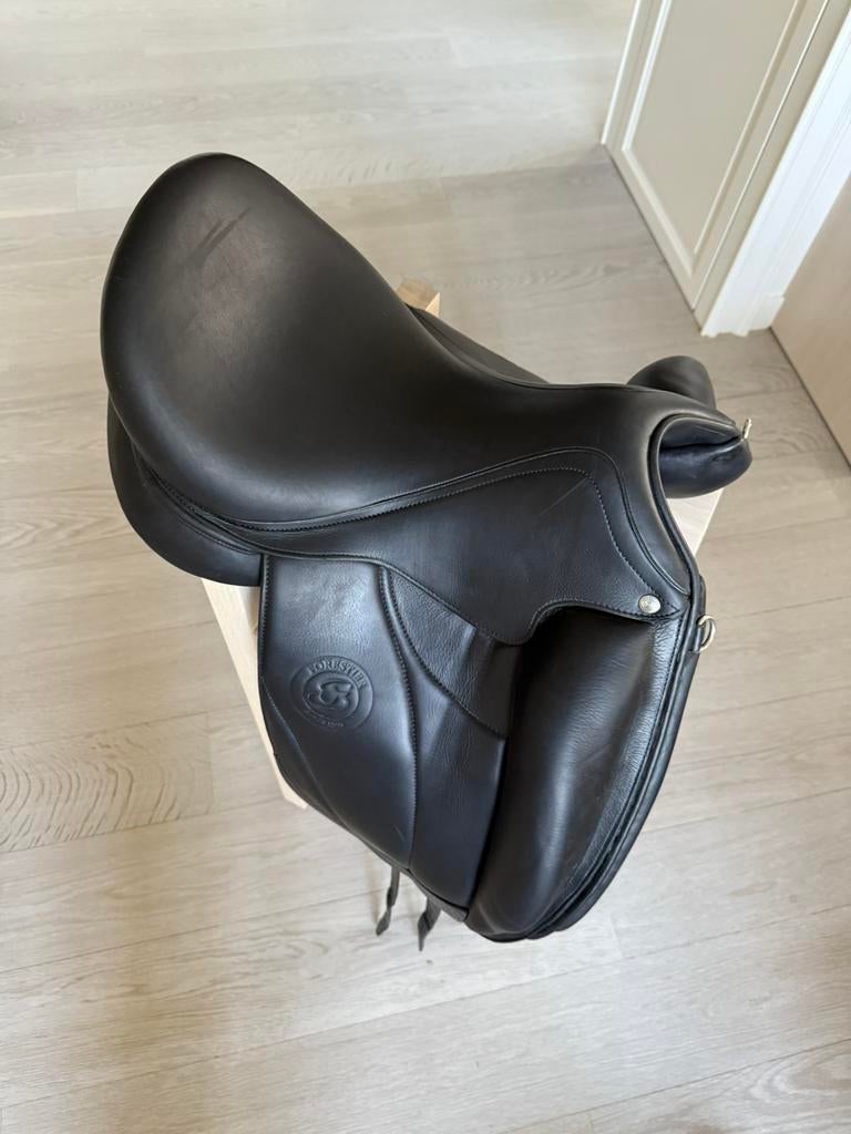 Selle de dressage Forestier, Animaux & Accessoires, Enlèvement, Comme neuf, Dressage