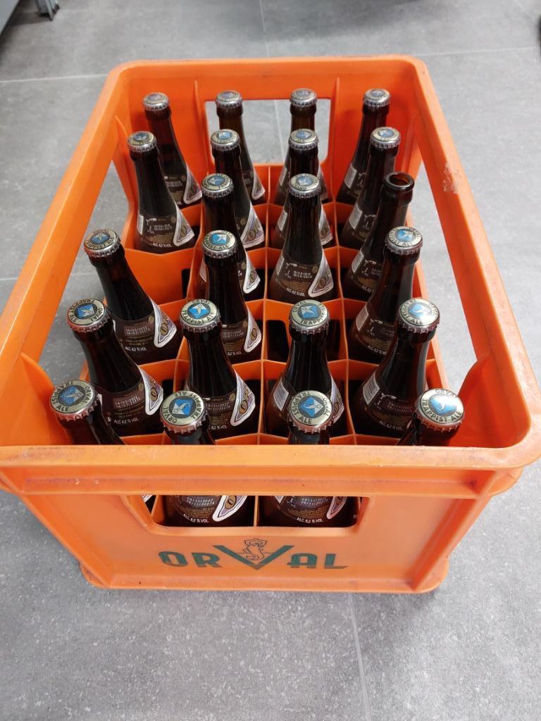 Orval - 21 flesjes in bak, Collections, Marques de bière, Bouteille(s), Autres marques, Enlèvement