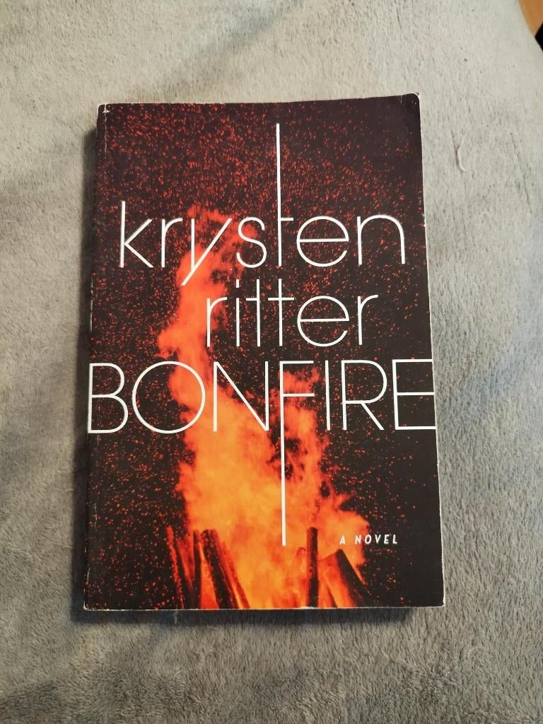 Bonfire - Krysten Ritter, Ophalen of Verzenden