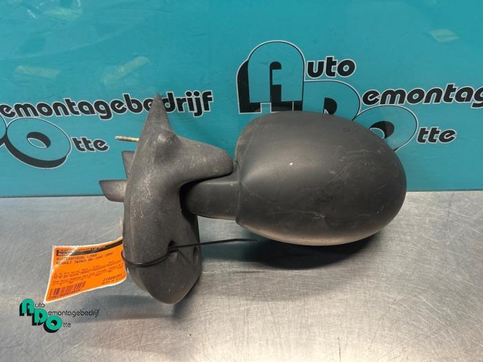 Rétroviseur extérieur gauche d'un Renault Twingo (Twingo 9, Autos : Pièces & Accessoires, Renault, -, 3 mois de garantie, Utilisé