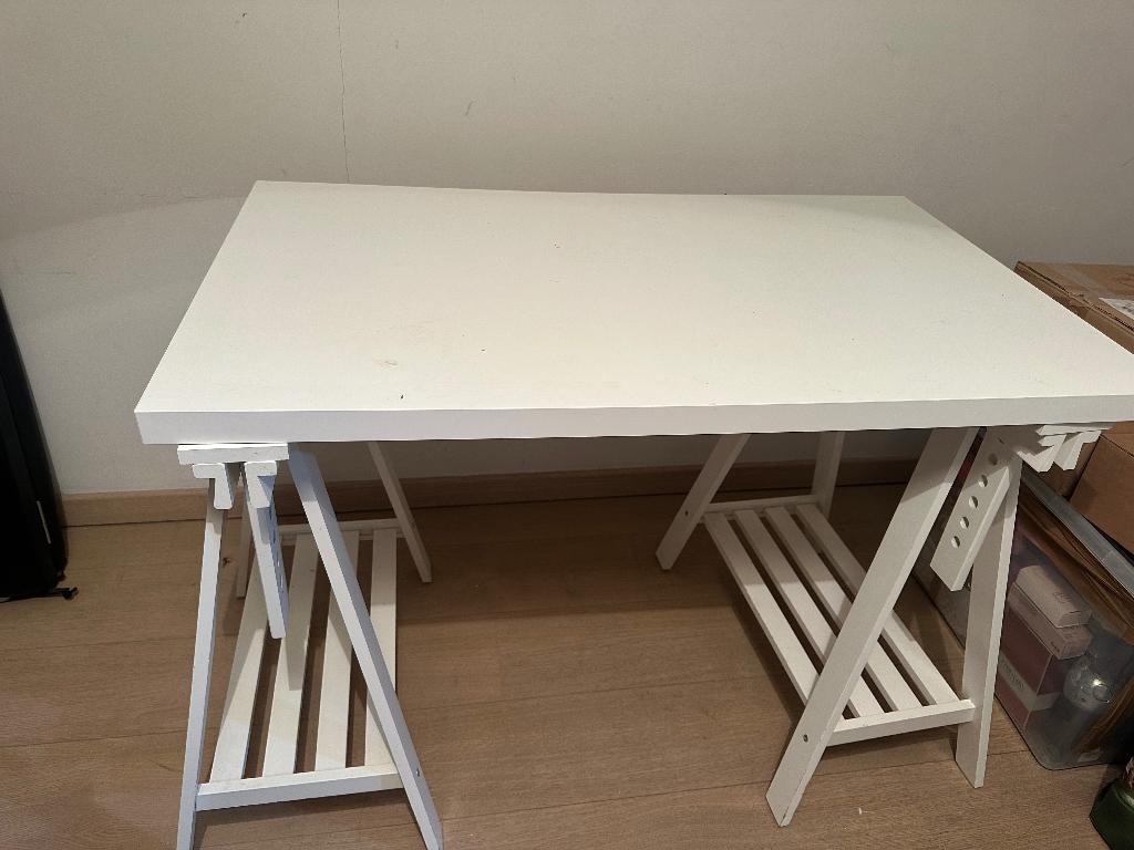 Bureau ikea, Enlèvement, Réglable en hauteur, Comme neuf