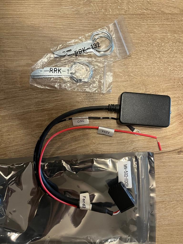 Bluetooth adapter voor Ford 6000CD (Nieuw), Autos : Divers, Autoradios, Enlèvement ou Envoi, Neuf