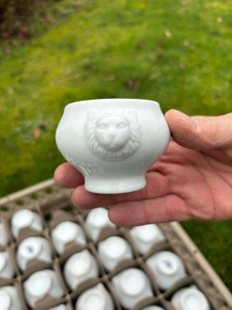 Têtes de lion  (6 cm), Maison & Meubles, Cuisine | Vaisselle, Comme neuf, Enlèvement