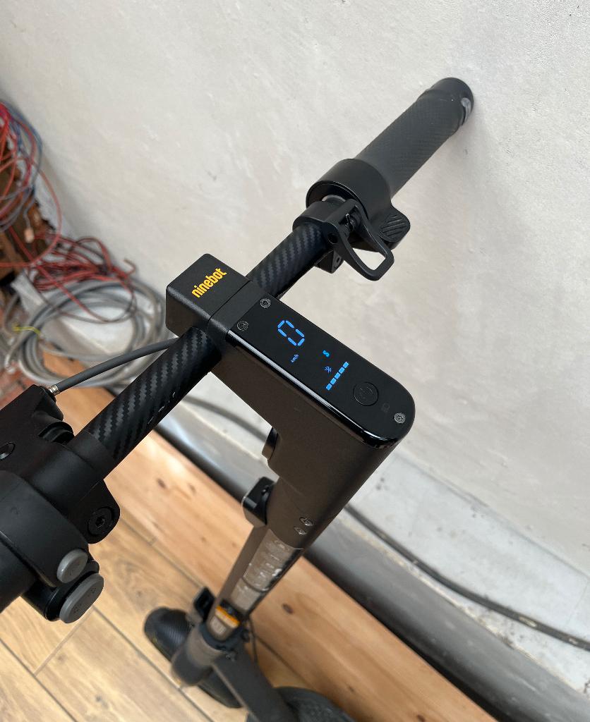 Ninebot Kickscooter MAX G2, Fietsen en Brommers, Steps, Ophalen of Verzenden, Zo goed als nieuw, Elektrische step (E-scooter)