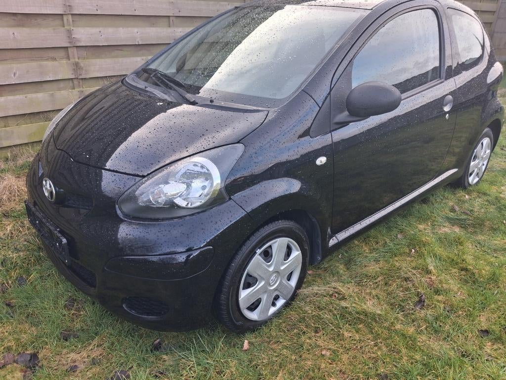 Toyota aygo benzine 2011
1ste eigenaar in perfecte staat, Autos, Toyota, Euro 5, Achat, Boîte manuelle, Particulier