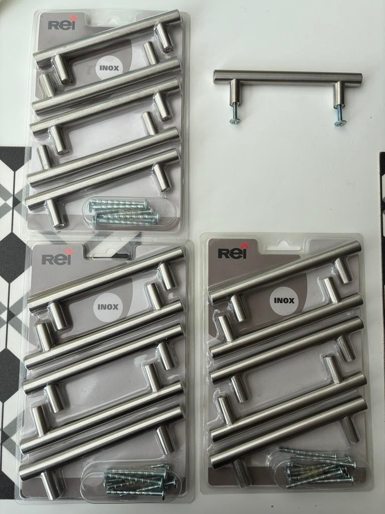 Poignées diverses, Enlèvement