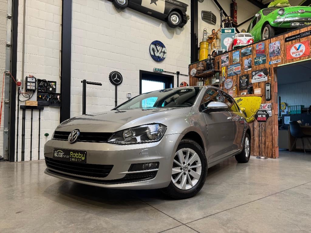 VOLKSWAGEN GOLF 7 - 1.2 BENZINE - 73.000 KM - TOPSTAAT -, Voorwielaandrijving, Stof, 4 cilinders, Parkeersensor