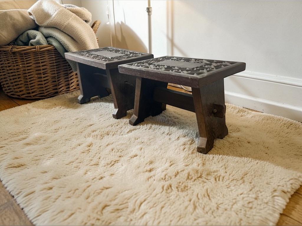 Vintage brutalist houten krukje / bijzettafel /plantentafel, Ophalen