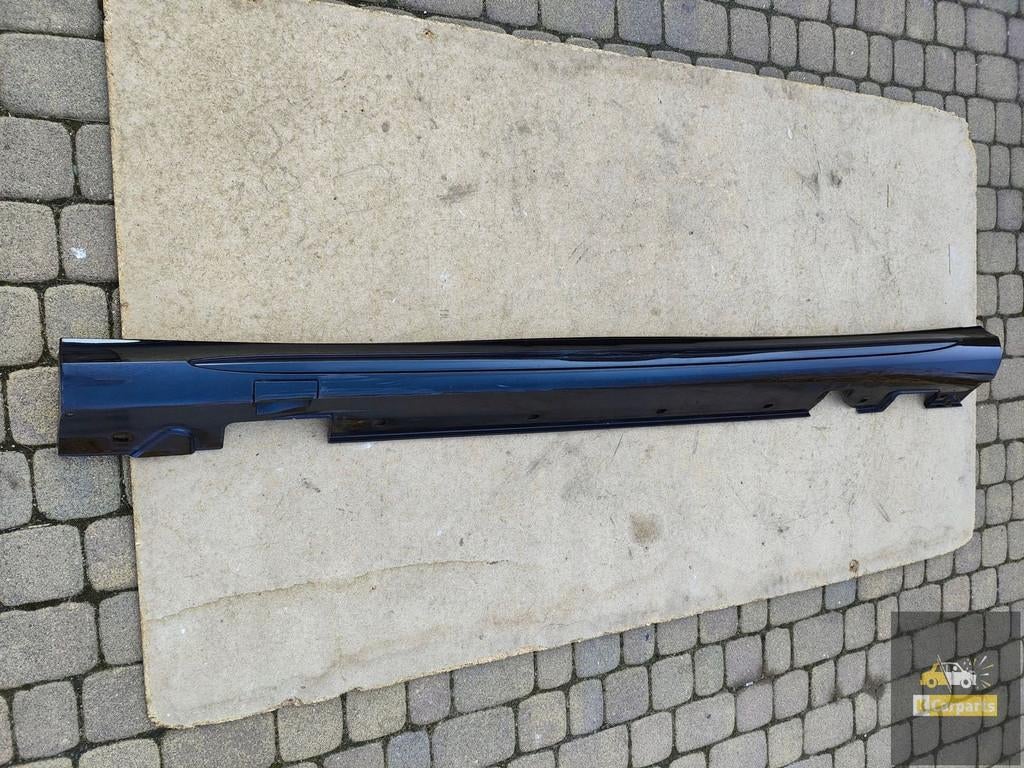 A21269040, MERCEDES CLASSE E W212 AMG 09- BANDE DE SEUIL GAU, Mercedes-Benz AG, Mercedes-Benz, Utilisé, Mercedesstrasse 120
70372  Stuttgart, DE