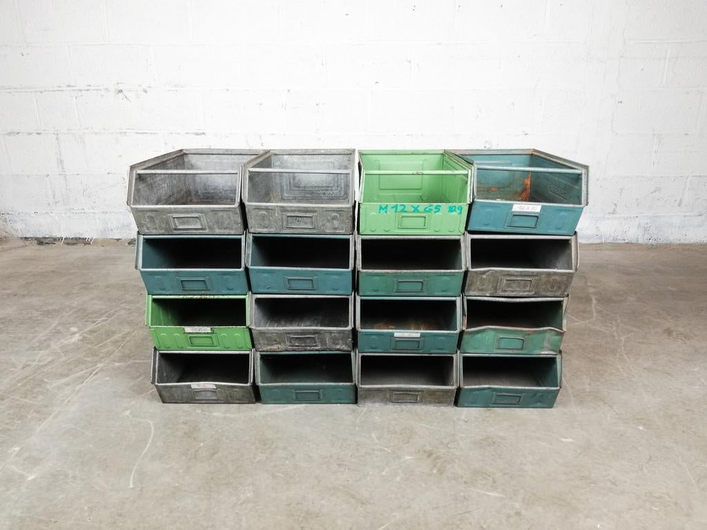 16 Schäfer stapelbakken, Ophalen