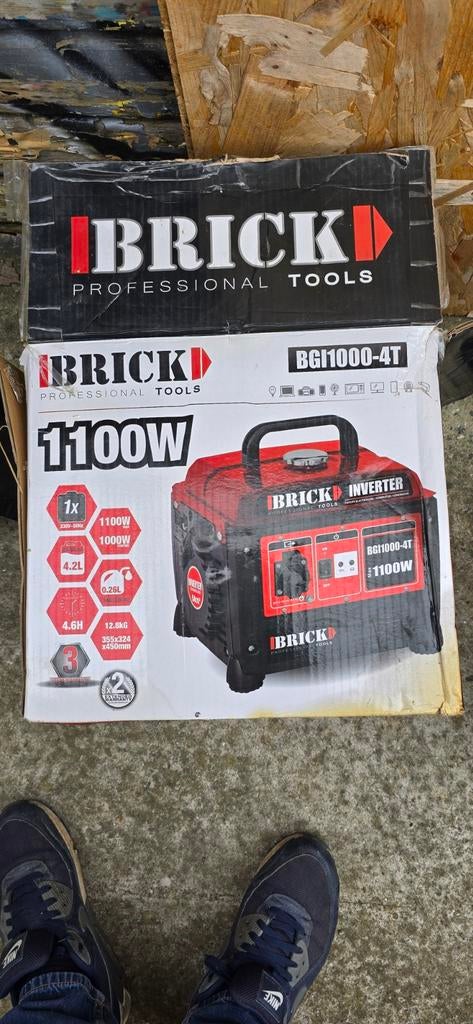 Générateur 1100w, Bricolage & Construction, Générateurs, Enlèvement, Utilisé, Moins de 5 kVA, Essence