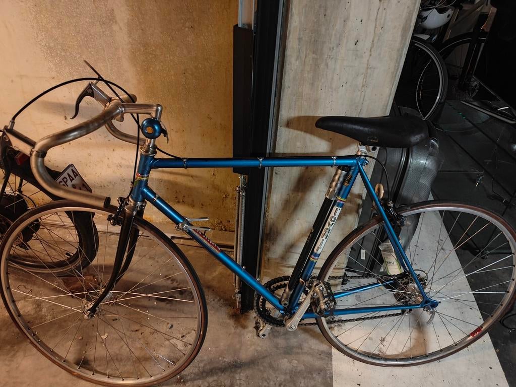 Vintage fiets l'avenir, Ophalen