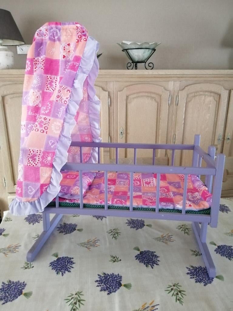 groot poppenbedje - wieg, Kinderen en Baby's, Speelgoed | Poppen, Ophalen, Zo goed als nieuw, Overige typen