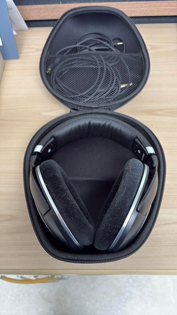Casque sennheiser HD 599 SE, Enlèvement ou Envoi, Comme neuf