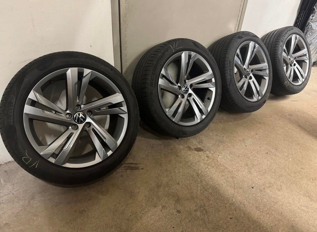 Jantes Volkswagen Tigian, jantes 19 pouces + pneus d'été, Enlèvement, 19 pouces, Pneus été, Pneus et Jantes