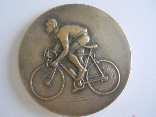 médaille cycliste - De sportvrienden Wezembeek-Oppem, Enlèvement ou Envoi, Comme neuf, Autres types