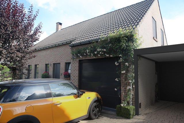 Porte de garage sectionnel alu Ral 7021