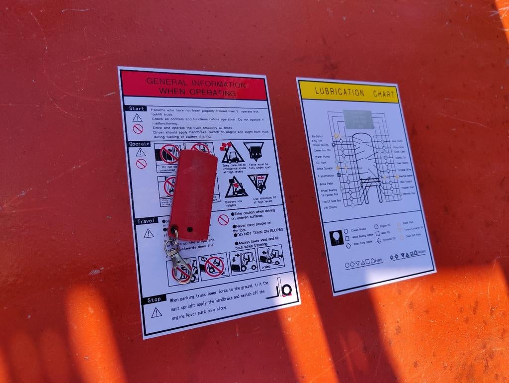 7 ton hefvermogen heftruck diesel linde, Ophalen