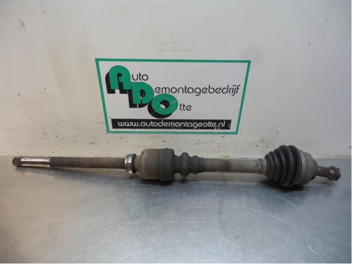 Arbre de transmission avant droit d'un Citroen Berlingo (Ber, -, 3 mois de garantie, Utilisé, -