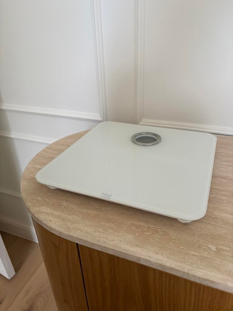 Weegschaal fitbit Aria 2, Ophalen, Zo goed als nieuw