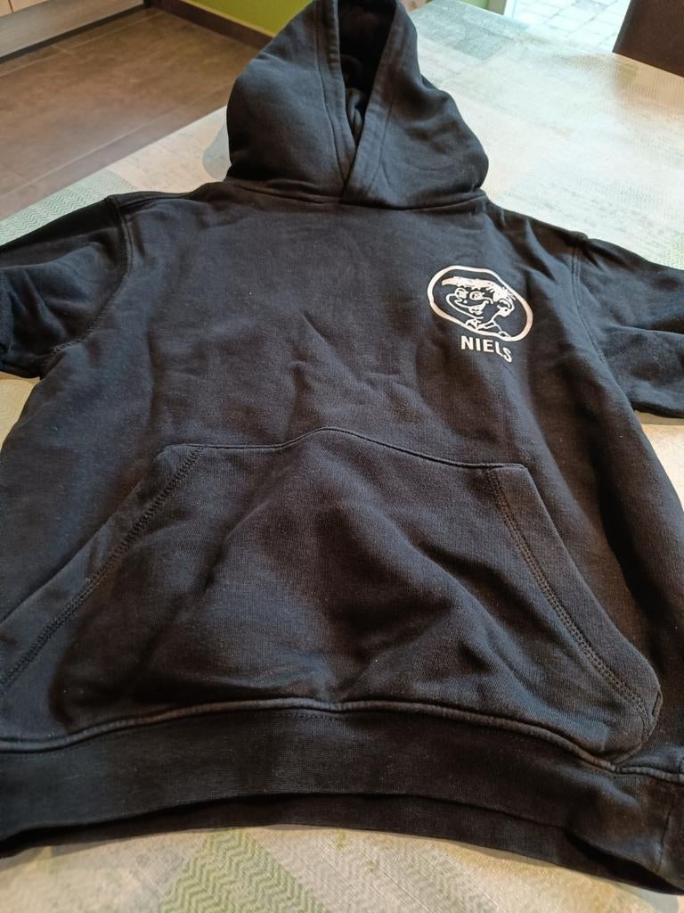 Chiro Trui Gust - maat 122/128 - naam Niels, Ophalen