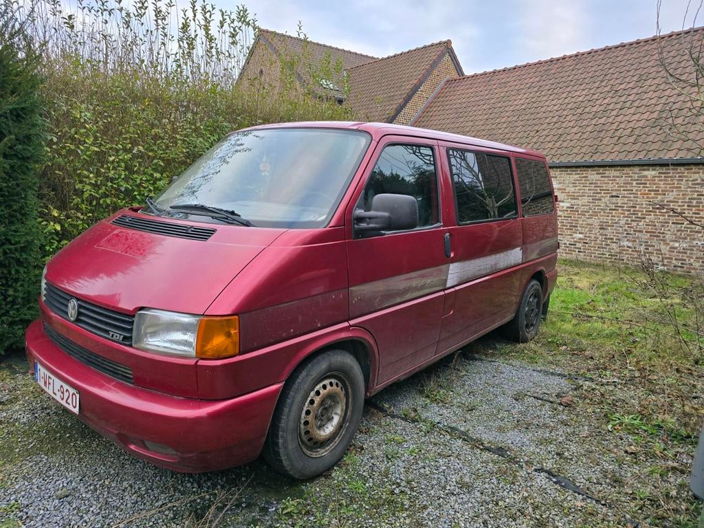 Volkswagen T4 (1998) 8 plaatsen te koop, Autos, Rouge, 8 places, Achat, 4 portes