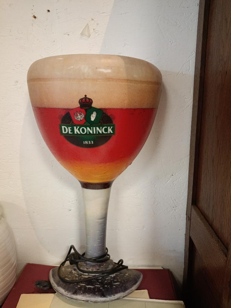 Reclame verlichting De Koninck, Enlèvement