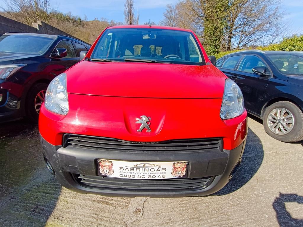 Peugeot partner 2015 1.6 essence super belle 4990€, Autos, Peugeot, Entreprise, Partner, Essence