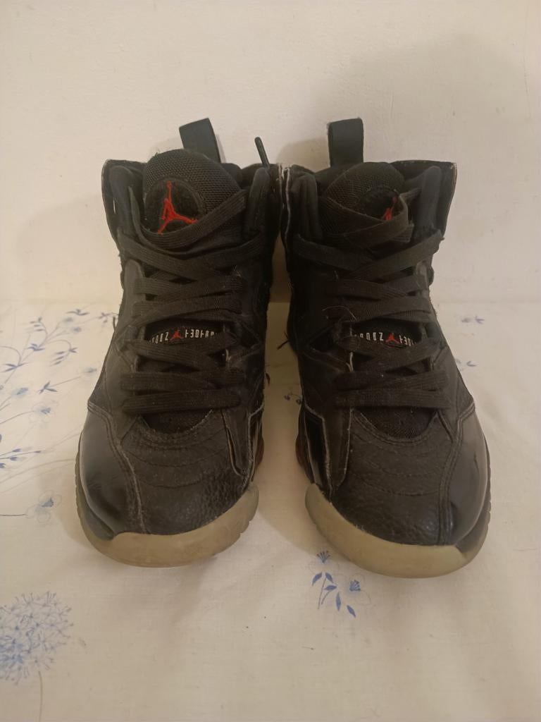 Nike Air Jordan maat 38( goede staat ), Kinderen en Baby's, Babykleding | Schoentjes en Sokjes, Ophalen of Verzenden