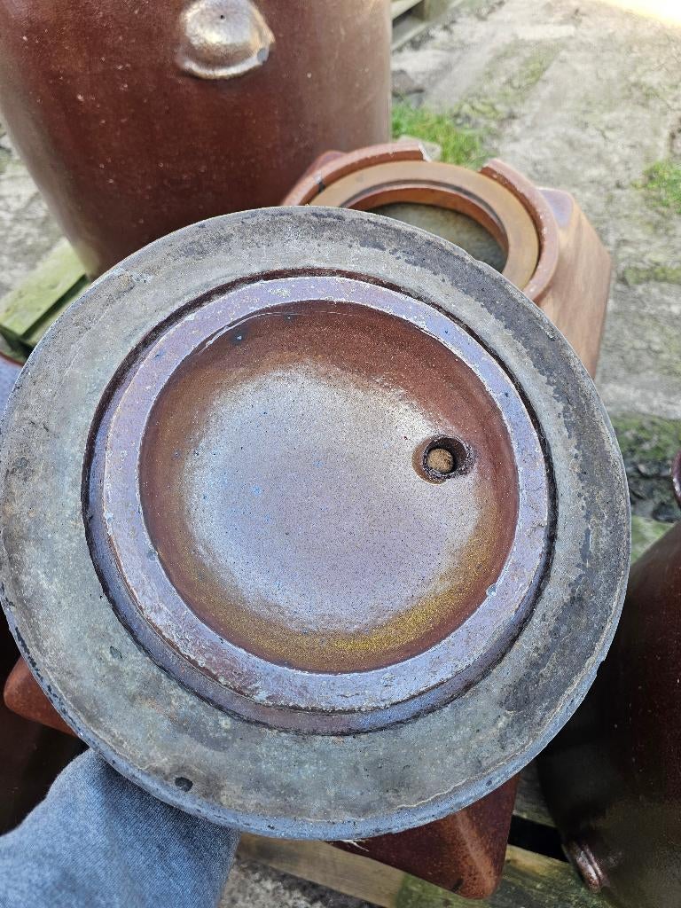 kruiken in gres, Ophalen