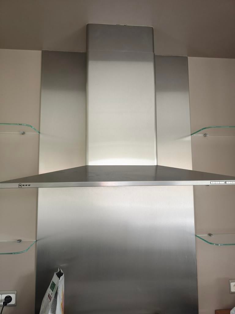 Hotte Neff complète en acier inoxydable, Enlèvement, Encastré, Moteur