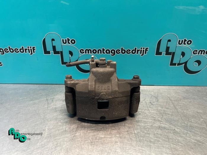 Etrier de frein (pince) avant droit d'un Dodge Caliber, -, 3 mois de garantie, Utilisé, Dodge