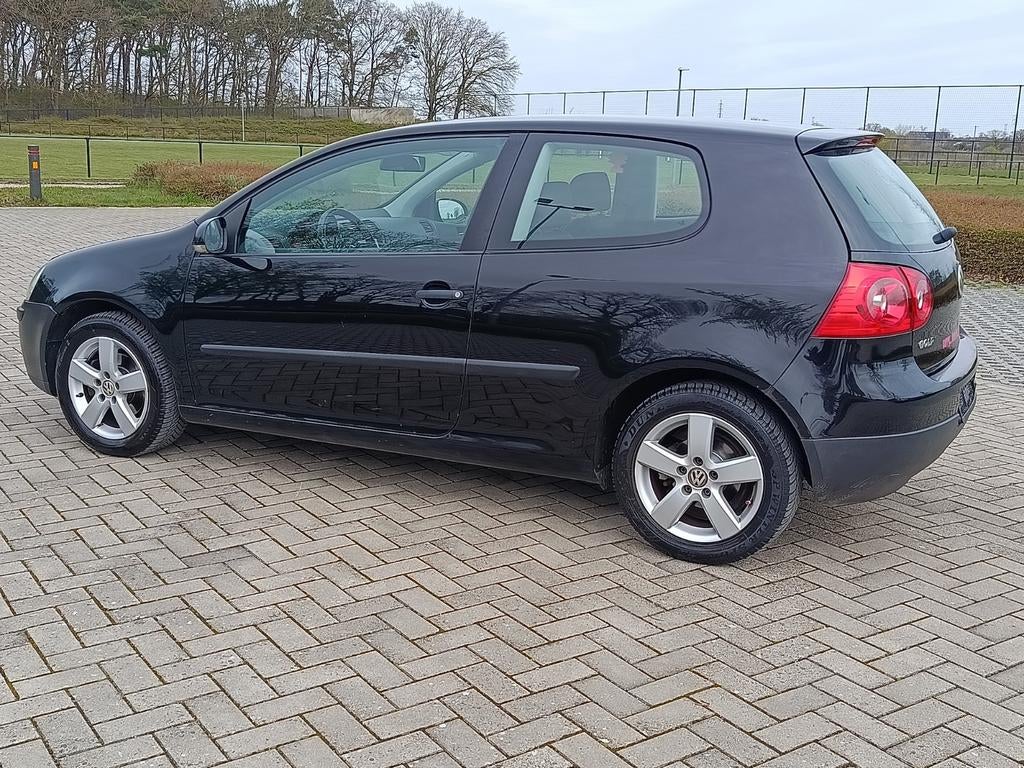 Golf 5 / Automaat / benzine/ 1.6 Cc/ 75 Kw/ Android radio, Auto's, Volkswagen, Automaat, Bedrijf, Golf, Bluetooth