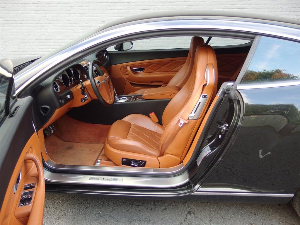 Bentley Continental GT Speed 2008 / Uniek / BTW AUTO, Automaat, Continental, Zwart, Parkeersensor