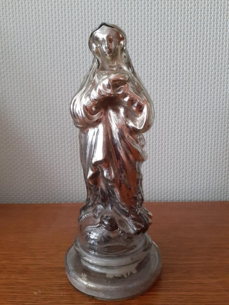 OLV in armenzilver, Ophalen