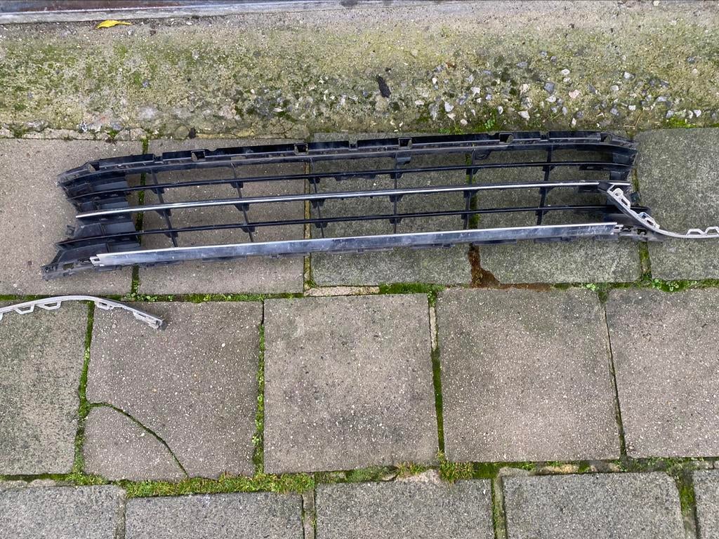 Grille pare choc avant Passat, Autos : Pièces & Accessoires, Carrosserie & Tôlerie, Avant