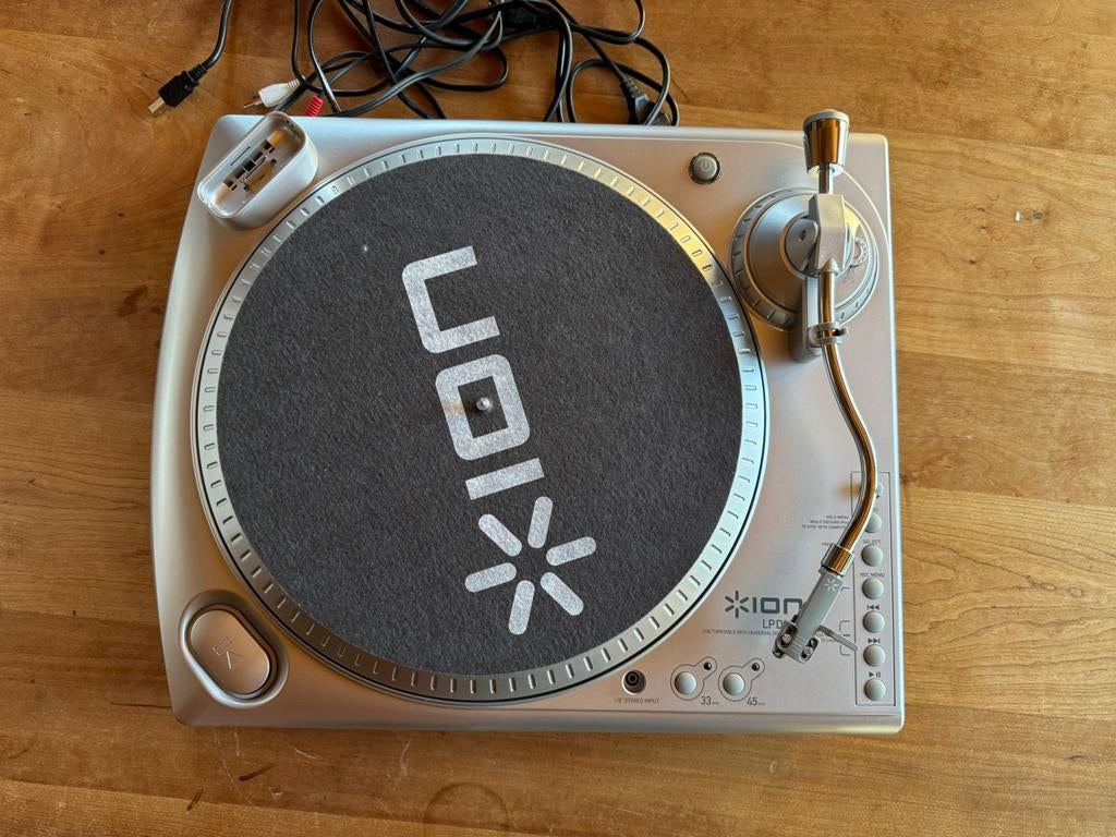 Tourne disque pour convertir vinyles en format numeriqie, TV, Hi-fi & Vidéo, Tourne-disques, Enlèvement