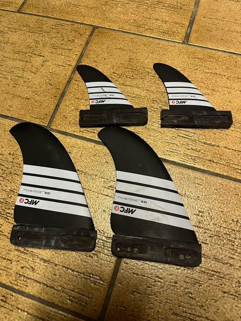 Windsurf, quad vin / fin /aileron: MFC slot box, Ophalen, Zo goed als nieuw, Plank