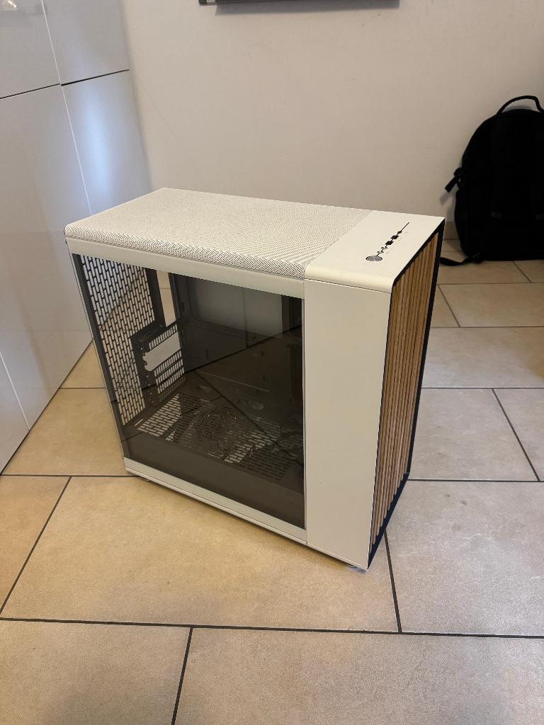 Fractal Design North XL - Chalk White Behuizing, Computers en Software, Computerbehuizingen, Ophalen, Zo goed als nieuw
